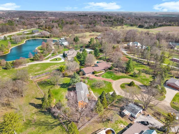 $420,000 | 19042 Whisper Lane, Bloomington, IL 61705