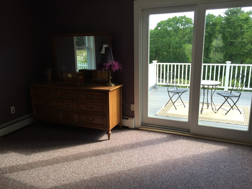 46 Wenham Road Topsfield, MA 01983 - Photo 14 of 28 Gallery Image 14