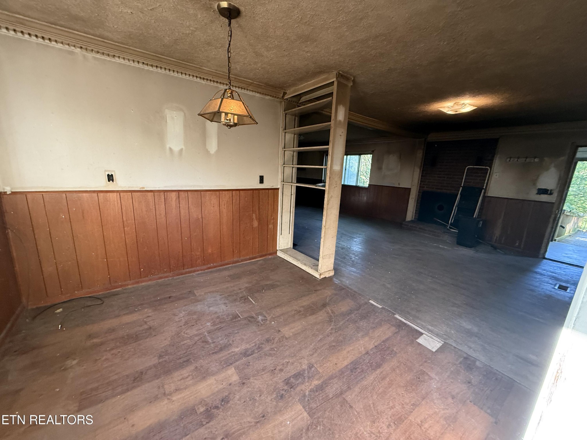 150 Sexton Lane Clinton, TN 37716 - Photo 3 of 26