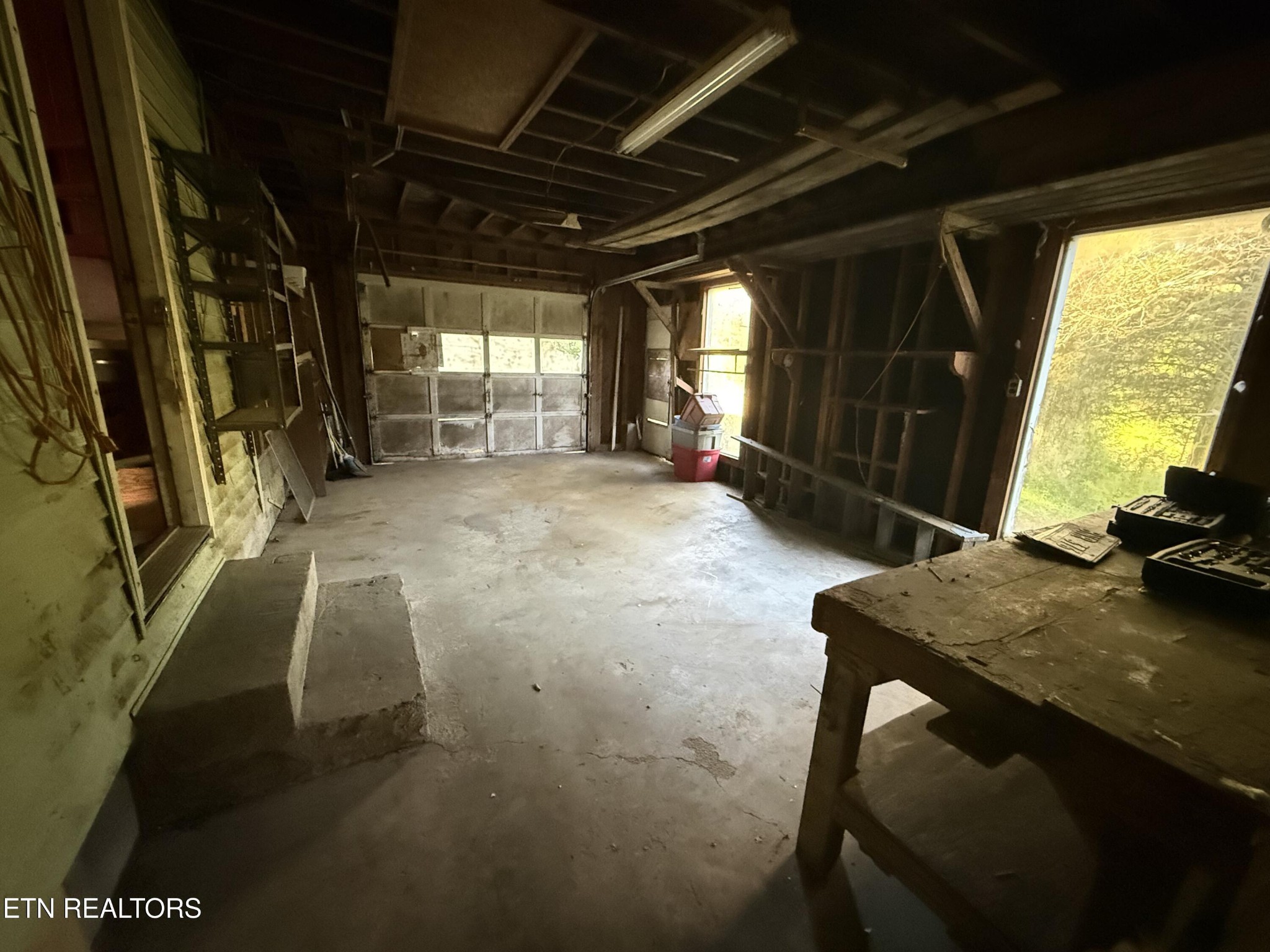 150 Sexton Lane Clinton, TN 37716 - Photo 7 of 26