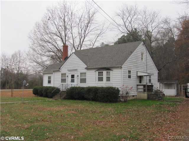 11287 Elmont Road Ashland, VA 23005 - Photo 3 of 18 Exterior Front