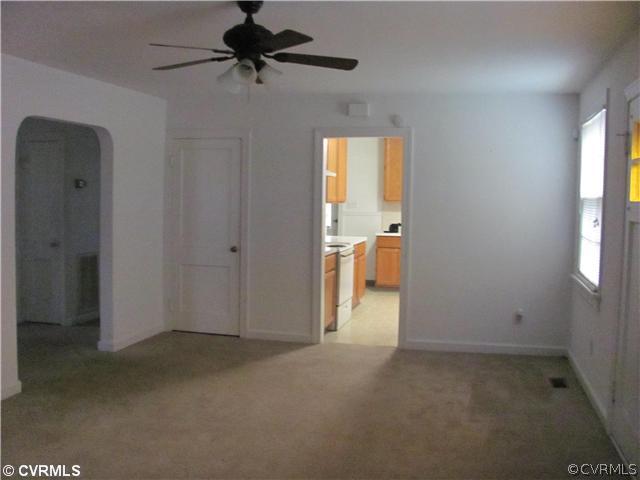 11287 Elmont Road Ashland, VA 23005 - Photo 7 of 18 Living Room