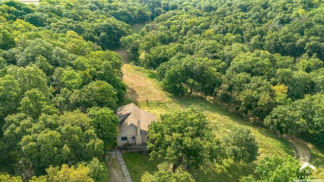 $1,600,000 | 16008 62nd Street, Oskaloosa, KS 66066