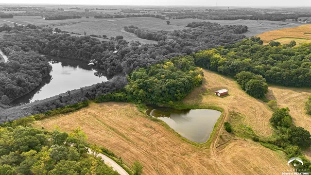 $1,600,000 | 16008 62nd Street, Oskaloosa, KS 66066