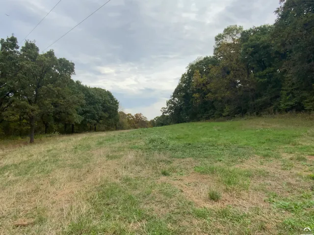 $1,600,000 | 16008 62nd Street, Oskaloosa, KS 66066