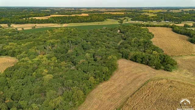 $1,600,000 | 16008 62nd Street, Oskaloosa, KS 66066