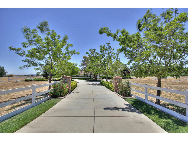 1300 Day Road Gilroy, CA 95020 - Photo 2 of 25 a view of a backyard
