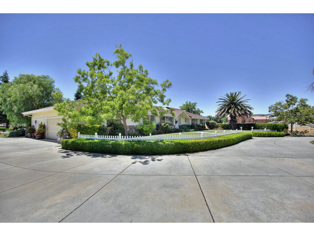 1300 Day Road Gilroy, CA 95020 - Photo 4 of 25 a view of a garden with a building
