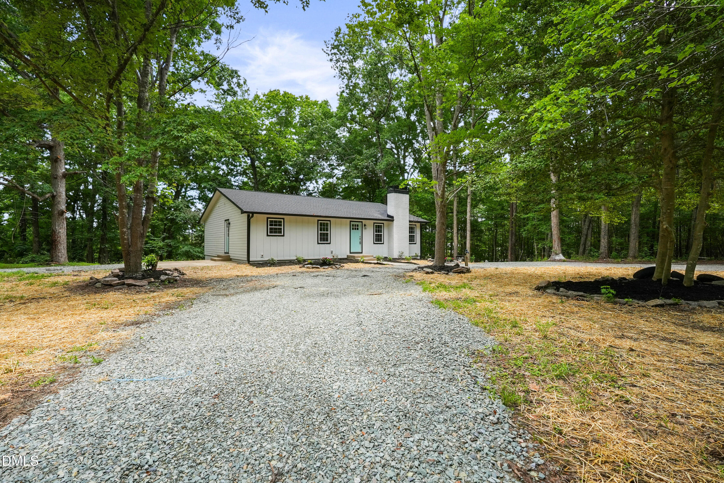 1007 McNeill Road Sanford, NC 27330 - Photo 4 of 47