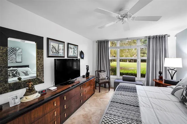 $359,900 | 933 Cypress Grove Drive, Unit 102, Pompano Beach, FL 33069