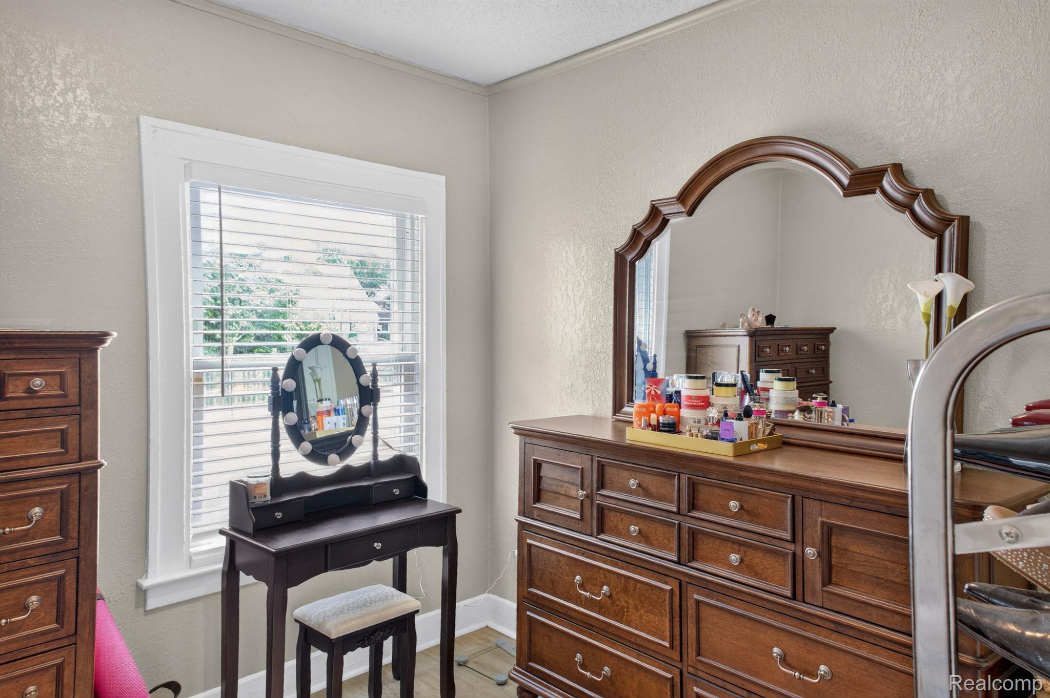 15859 Santa Rosa Drive Detroit, MI 48238 - Photo 14 of 33 14-web-or-mls-2J4A9797.jpg