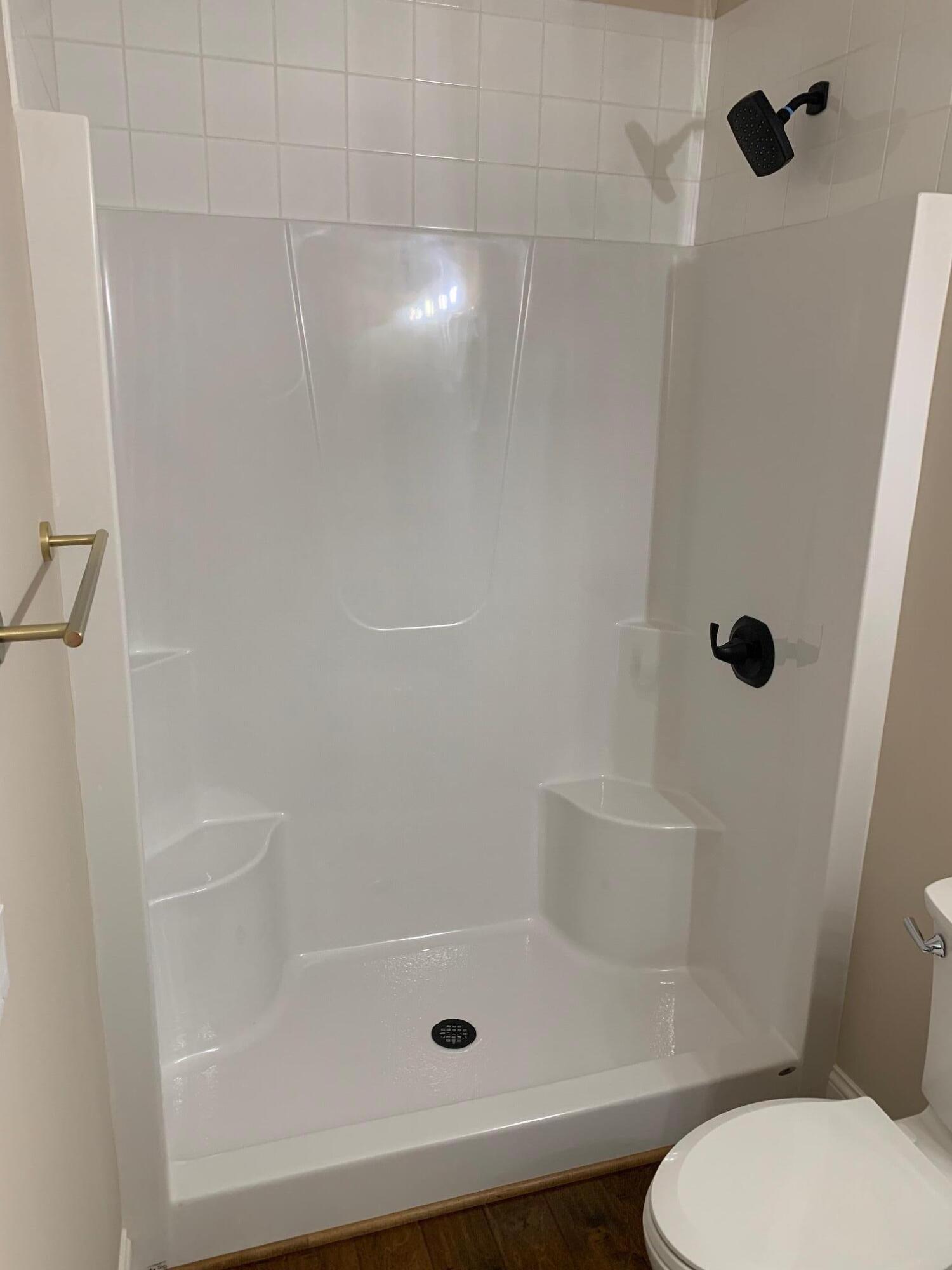 112 Retreat Road Danville, KY 40422 - Photo 20 of 40 112 retreat number 2 bath shower