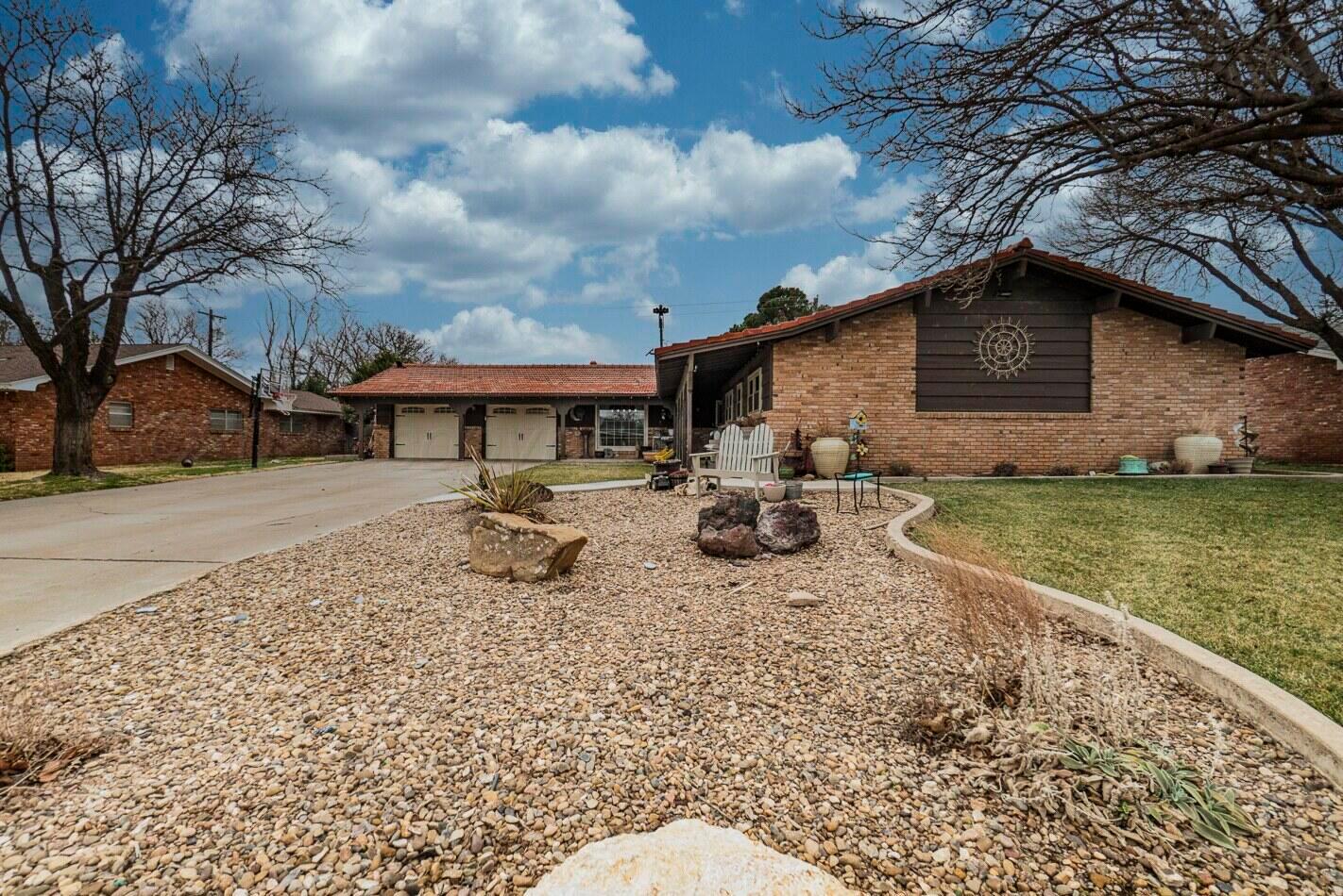 210 Comanche Trail Tulia, TX 79088 - Photo 2 of 31 210_Comanche Trl-2