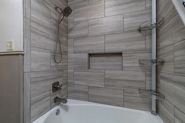 $244,900 | 210 Comanche Trail, Tulia, TX 79088