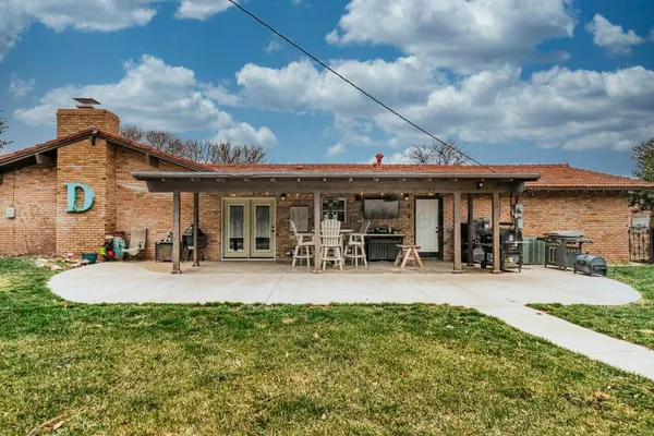 $244,900 | 210 Comanche Trail, Tulia, TX 79088