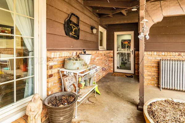 $244,900 | 210 Comanche Trail, Tulia, TX 79088