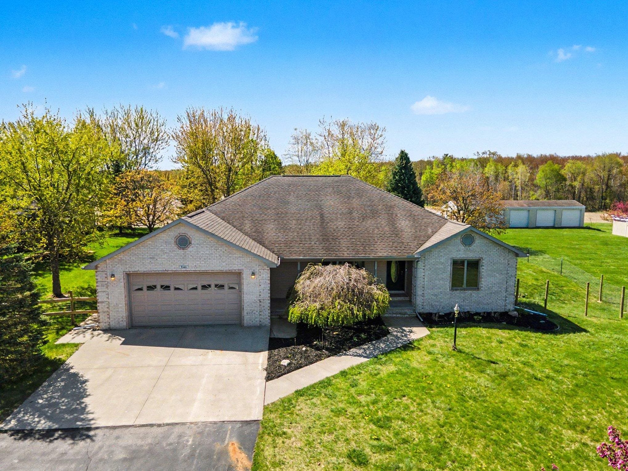 7141 West Pleasant Valley Road Blanchard, MI 49310 - Photo 2 of 43
