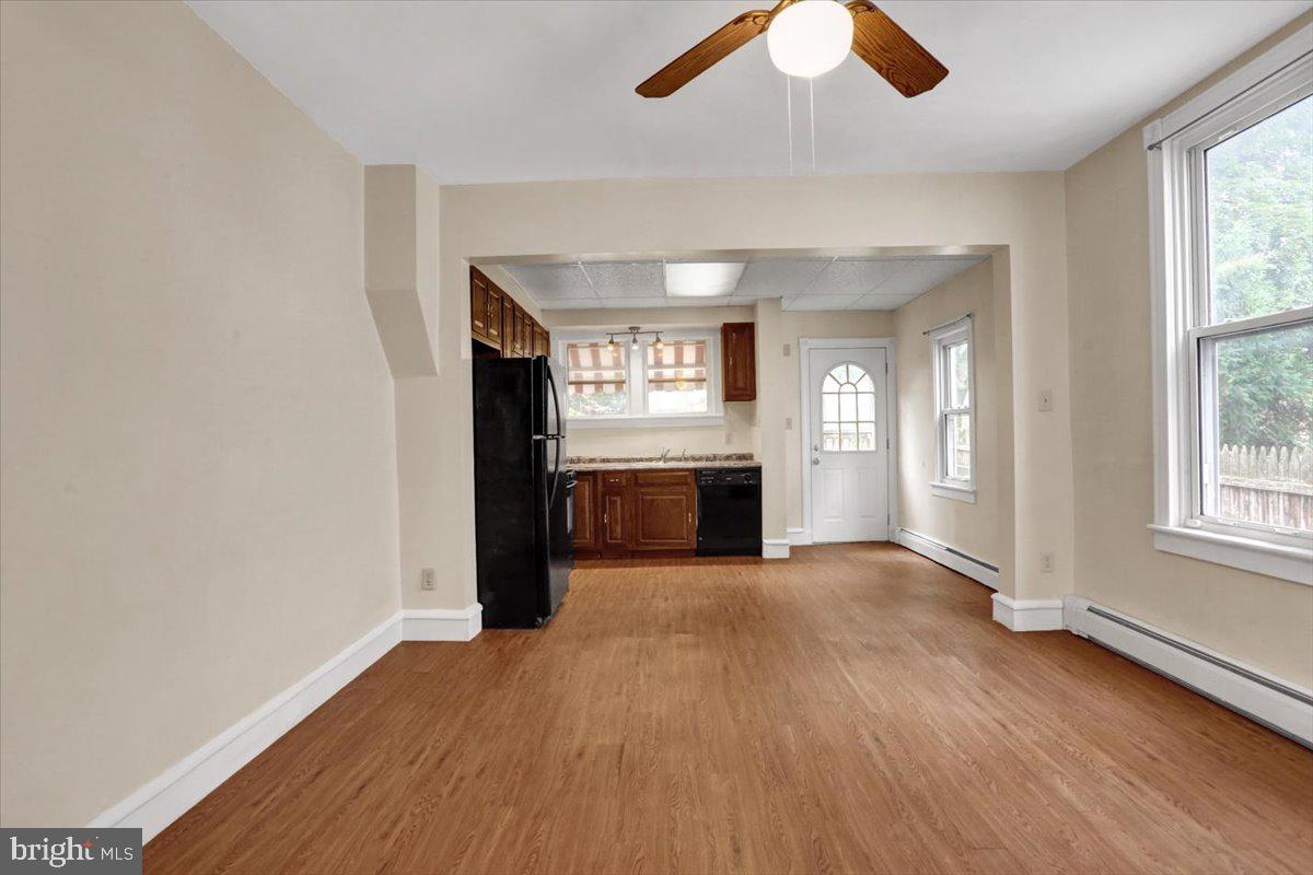 118 Philadelphia Avenue Reading, PA 19607 - Photo 12 of 38
