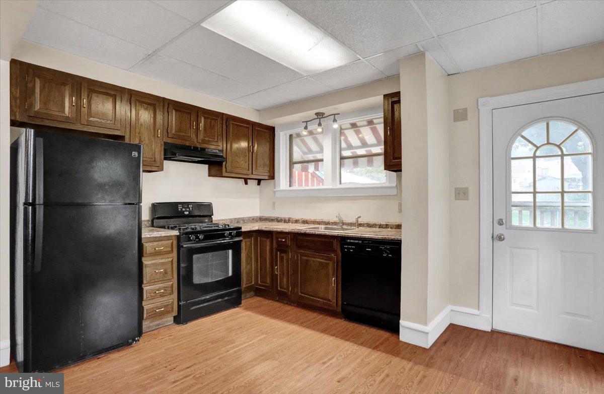 118 Philadelphia Avenue Reading, PA 19607 - Photo 14 of 38