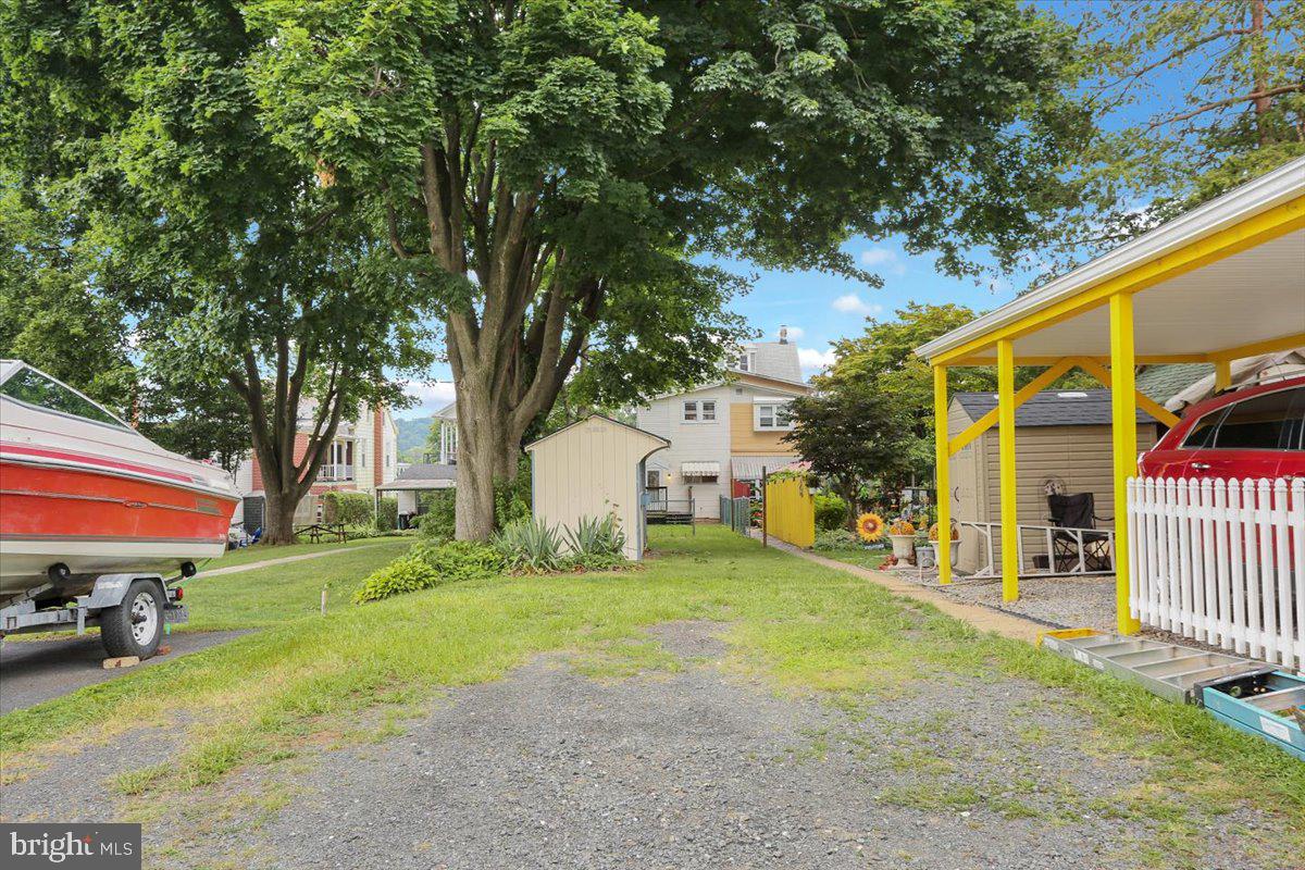 118 Philadelphia Avenue Reading, PA 19607 - Photo 33 of 38