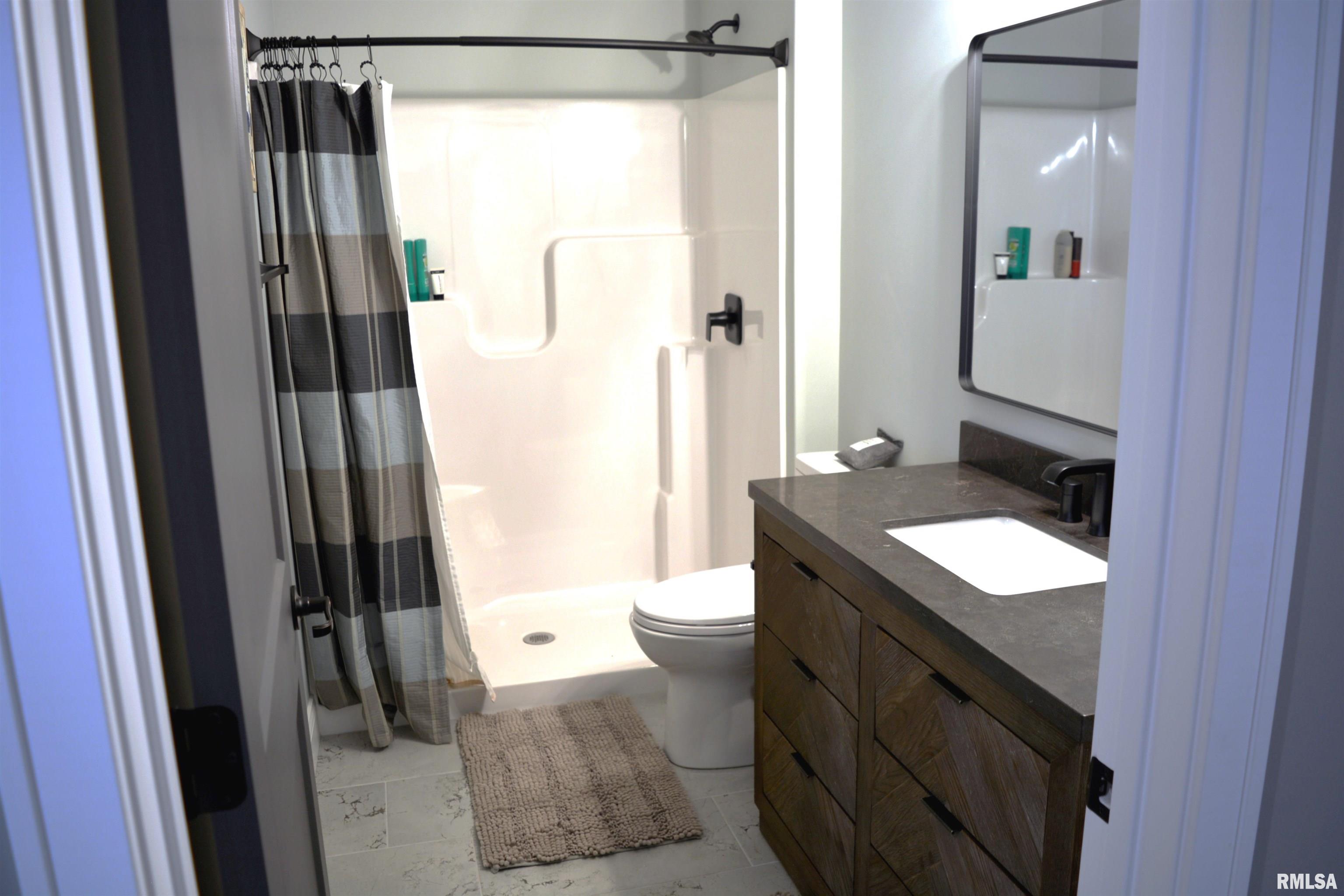 5600 Iron Bridge Road Chatham, IL 62629 - Photo 32 of 42 Gallery Image 32