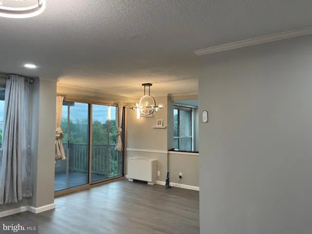 $245,000 | 1001 City Avenue, Unit E1107, Wynnewood, PA 19096