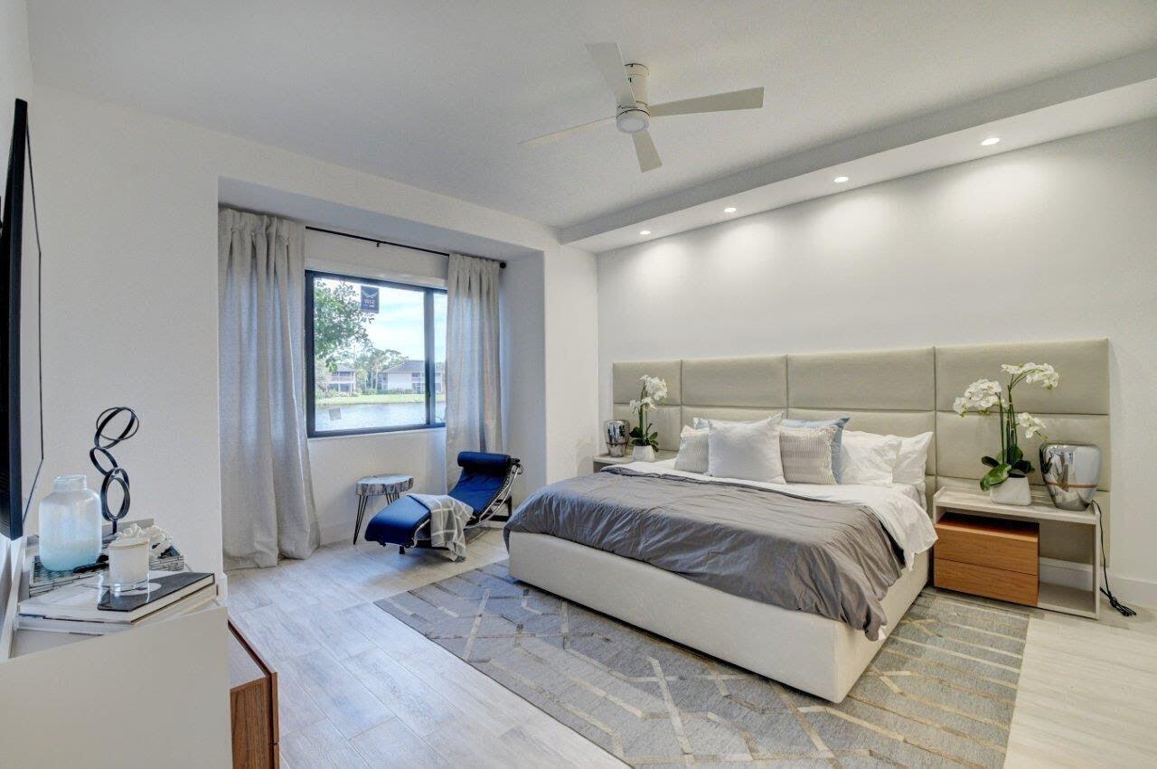 19860 Planters Boulevard, Unit A Boca Raton, FL 33434 - Photo 22 of 28 Primary Bedroom
