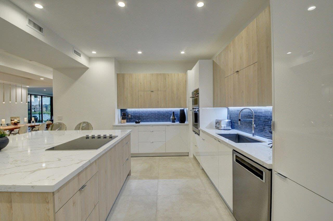 19860 Planters Boulevard, Unit A Boca Raton, FL 33434 - Photo 8 of 28 Kitchen