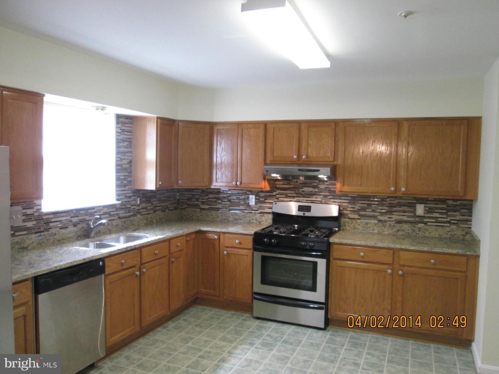 4615 Wheeler Road Oxon Hill, MD 20745 - Photo 7 of 19 Kitchen