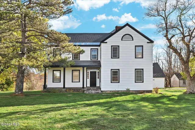 $600,000 | 186 Cty Route, Greenville, NY 12083