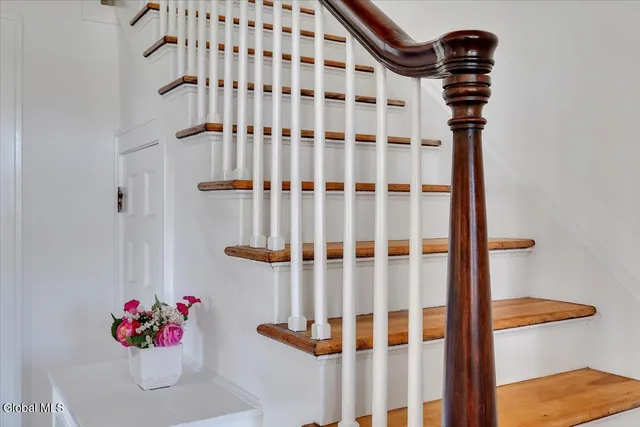 $600,000 | 186 Cty Route, Greenville, NY 12083