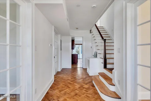 $600,000 | 186 Cty Route, Greenville, NY 12083