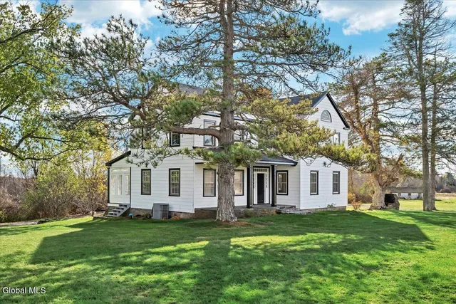 $600,000 | 186 Cty Route, Greenville, NY 12083