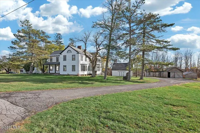 $600,000 | 186 Cty Route, Greenville, NY 12083