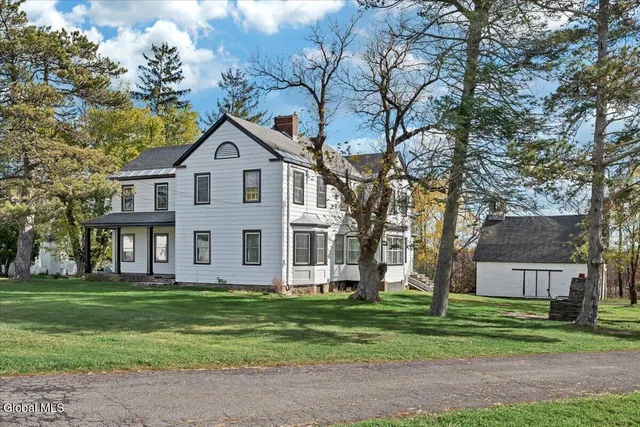 $600,000 | 186 Cty Route, Greenville, NY 12083