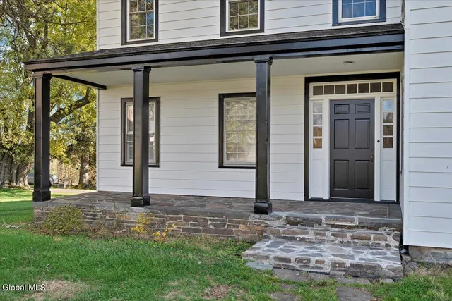 $600,000 | 186 Cty Route, Greenville, NY 12083