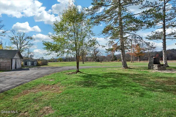 $600,000 | 186 Cty Route, Greenville, NY 12083