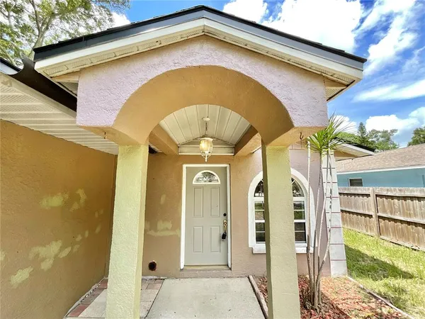 $2,000 | 15442 59th Street North, Clearwater, FL 33760