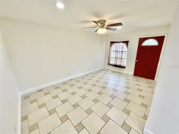 $2,000 | 15442 59th Street North, Clearwater, FL 33760