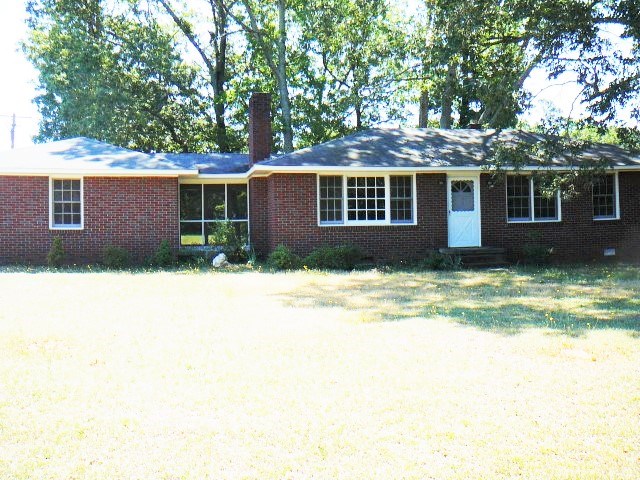 1117 Gaffney Road Anderson, SC 29626 - Photo 1 of 17
