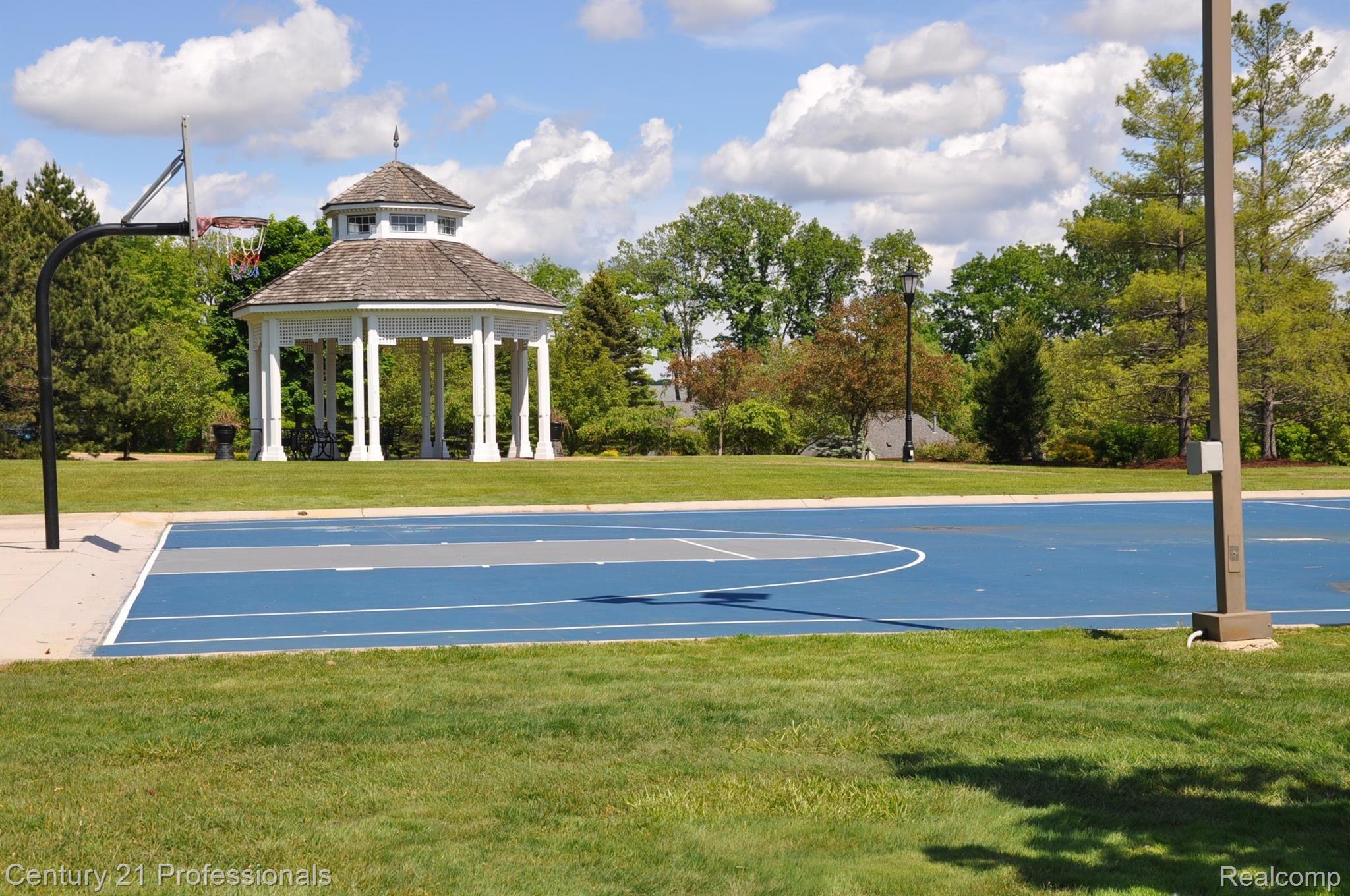 3725 Tremonte Circle Rochester, MI 48306 - Photo 47 of 50 47.JPG