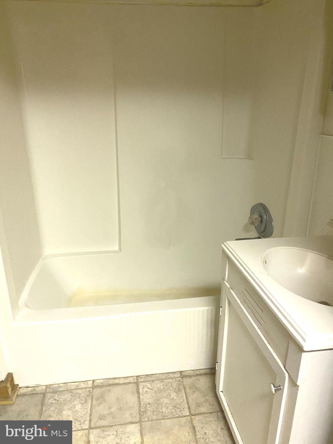 1096 Rettew Mill Road Ephrata, PA 17522 - Photo 18 of 21 LL Full Bath