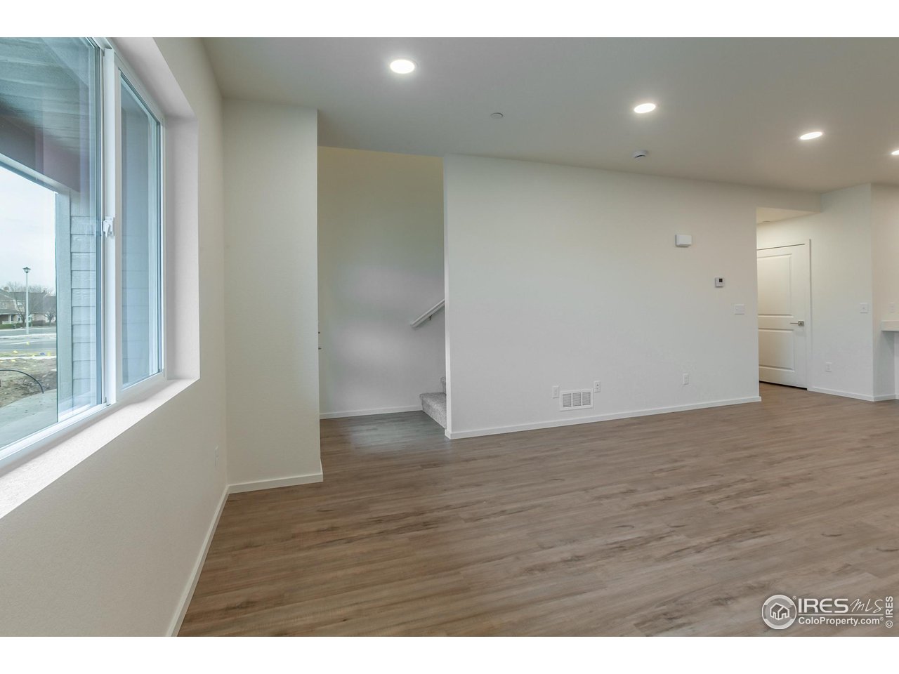 6929 4th St Road, Unit 3 Greeley, CO 80634 - Photo 7 of 38 ENTRY WAY