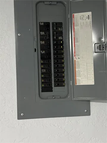 $345,000 | 7185 Holiday Drive, Spring Hill, FL 34606