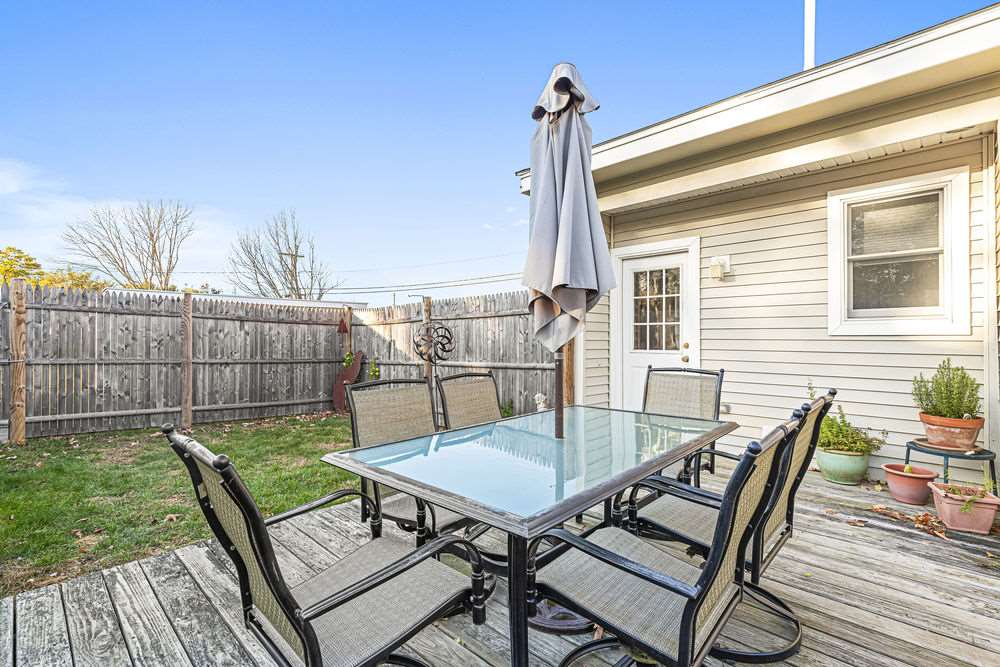 42 Stevenson Road Kittery, ME 03904 - Photo 8 of 23 Gallery Image 8