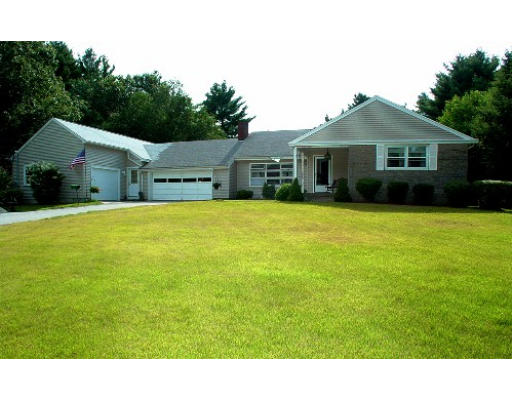 30 Lovejoy Road Andover, MA 01810 - Photo 2 of 9 Gallery Image 2