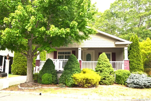 $419,000 | 1661 Old Country Road, Unit 516, Riverhead, NY 11901