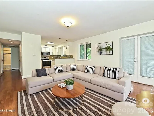 $1,649 | 2441 Vail Avenue, Unit C4, Charlotte, NC 28207