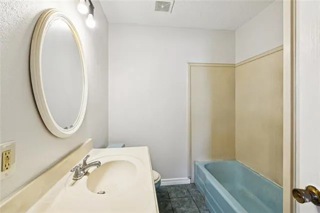 $215,000 | 2201 Veronica Drive, Chalmette, LA 70043