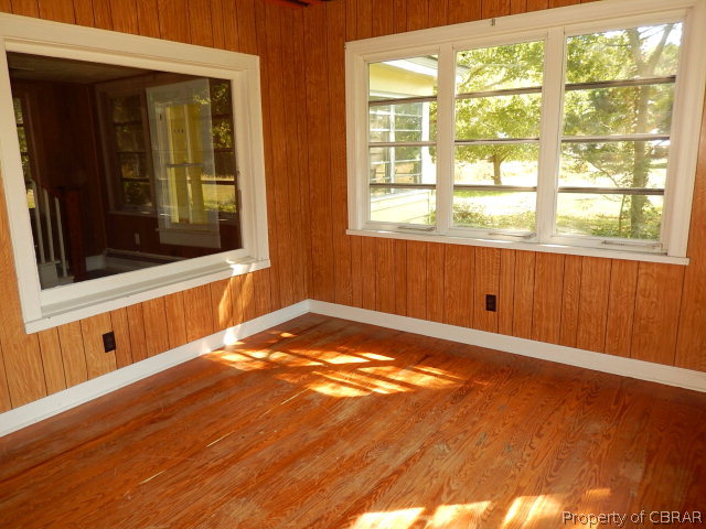 676 North River Road Bohannon, VA 23021 - Photo 2 of 30 Front Porch